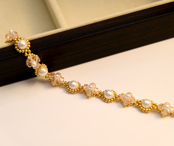 Beaded Four-Leaf Clover bracelet with Pearl